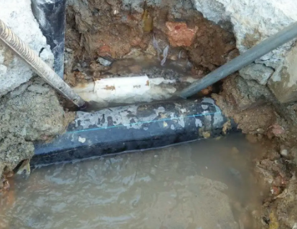 务川仡测漏水之水管漏水